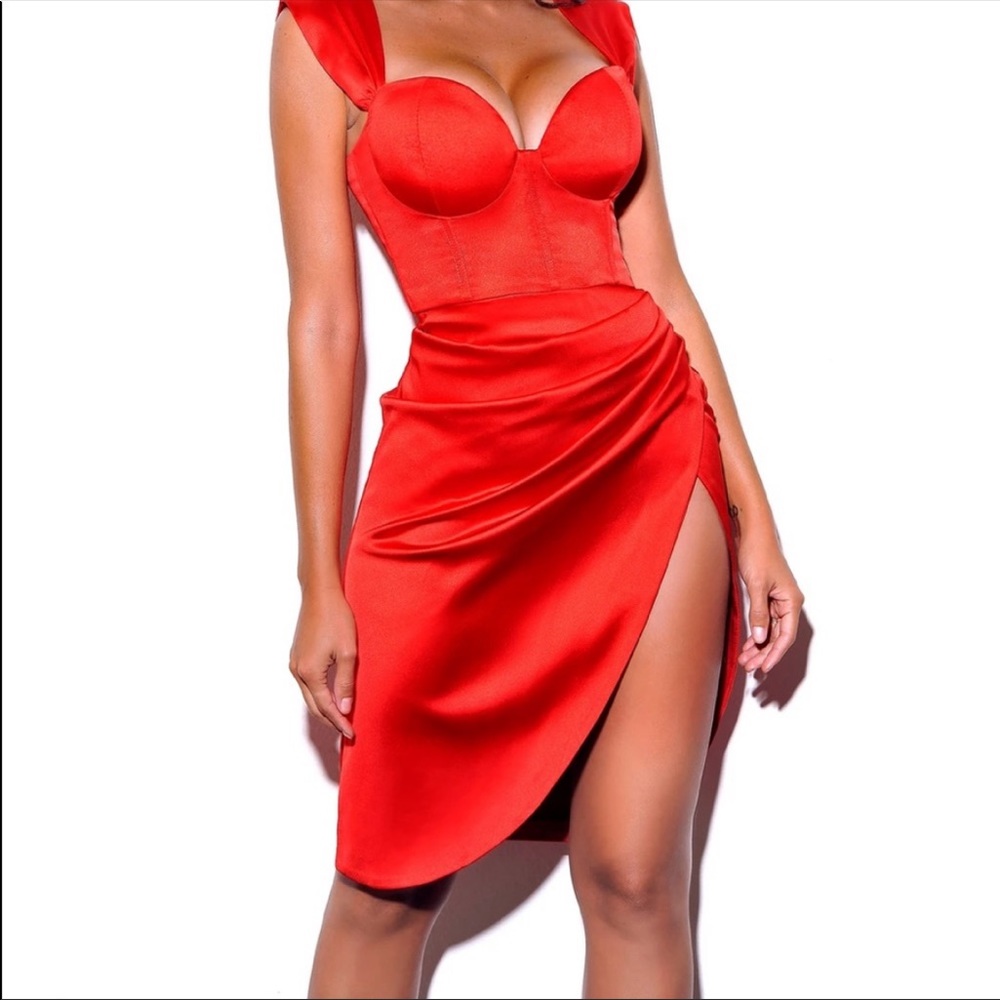 Miss circle dress